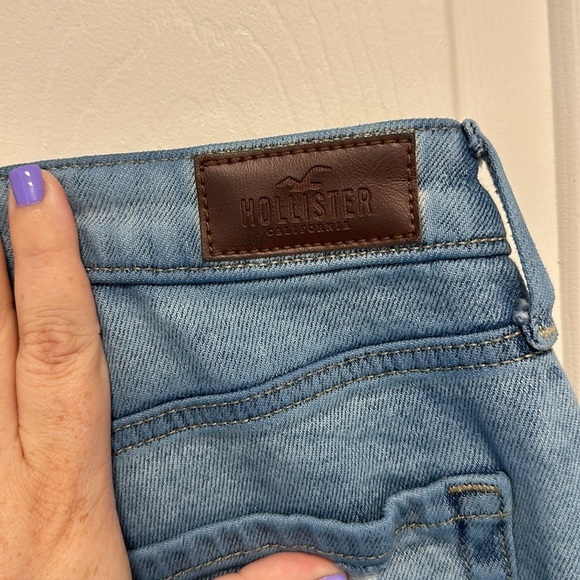HOLLISTER Curvy High Rise Mom Jeans Size 7R Light Wash Vintage Stretch W28 L27 - Picture 5 of 7